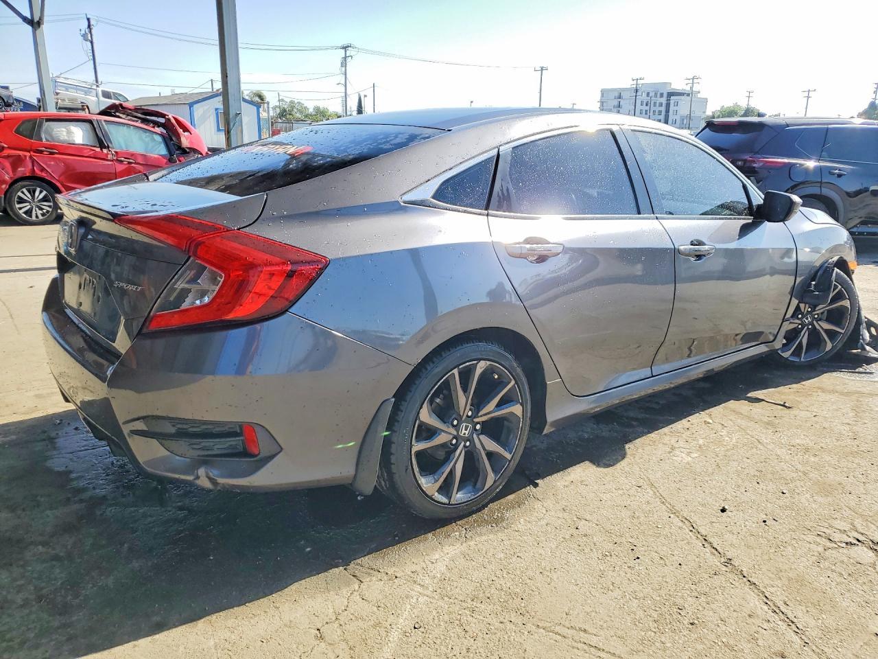 2020 Honda Civic Sport - Фото 3
