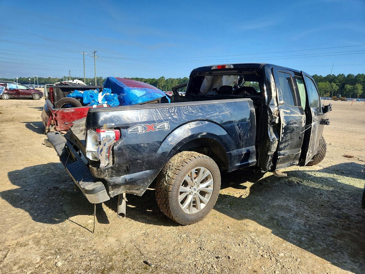 2017 Ford F150 Super Cab - Фото 3