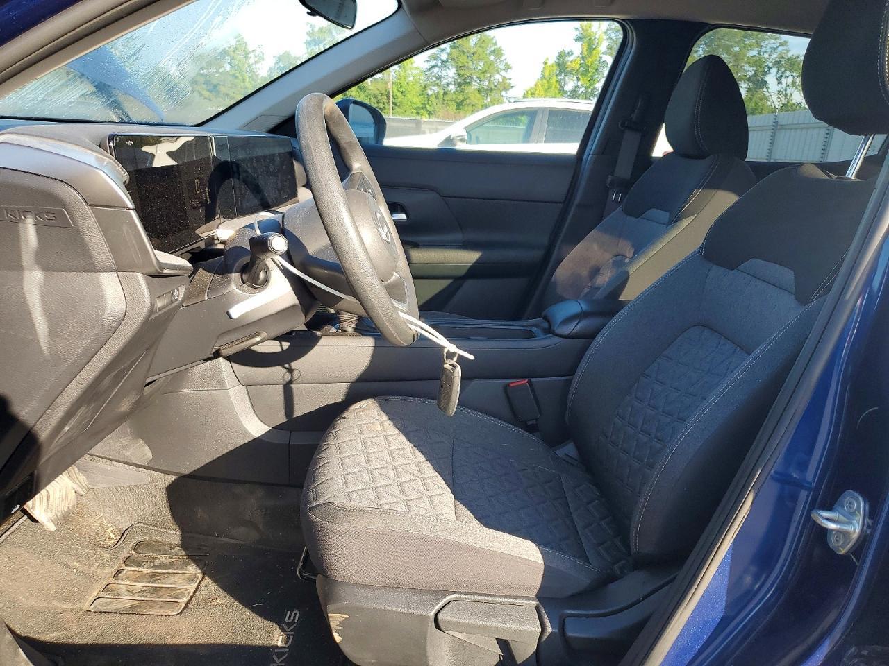 2025 Nissan Kicks Sv - Image 7