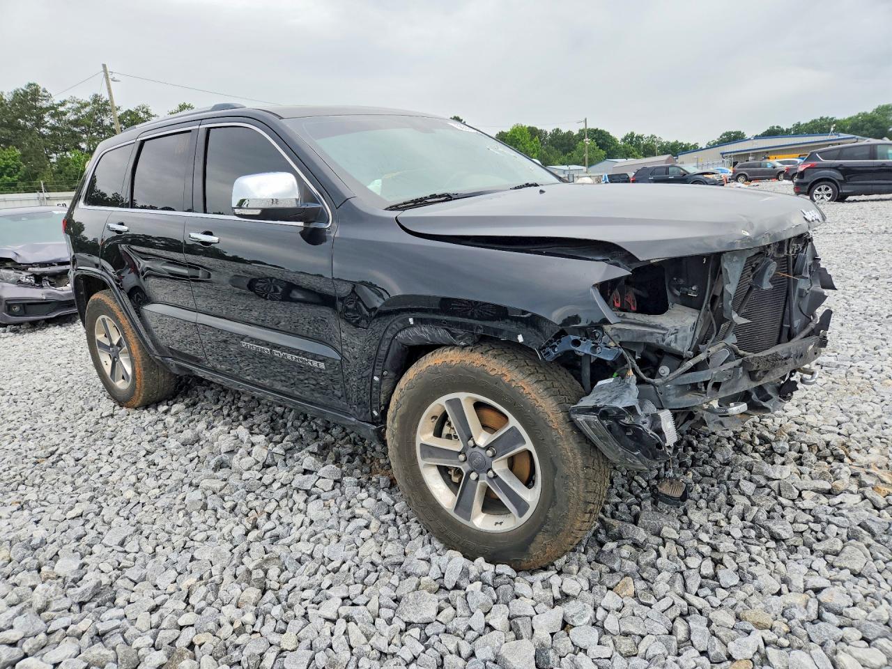 2019 Jeep Grand Cherokee Overland - Image 4