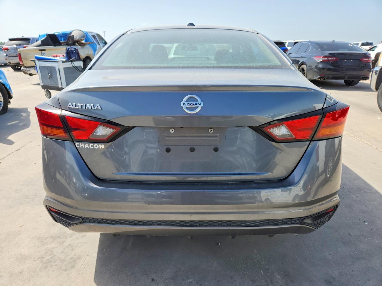 2019 Nissan Altima S - Фото 6