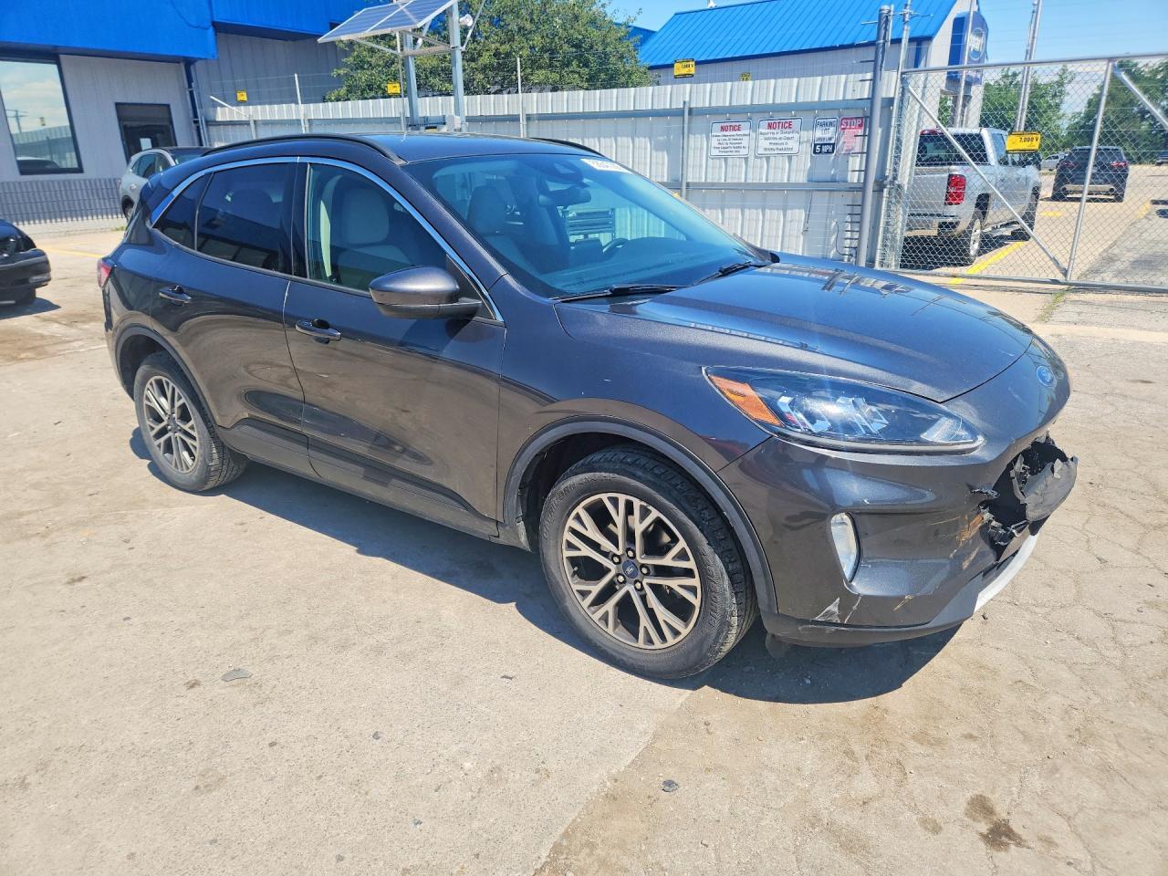 2020 Ford Escape Sel - Фото 4