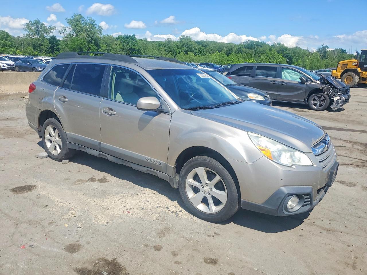 2014 Subaru Outback 2.5I Premium - Image 4
