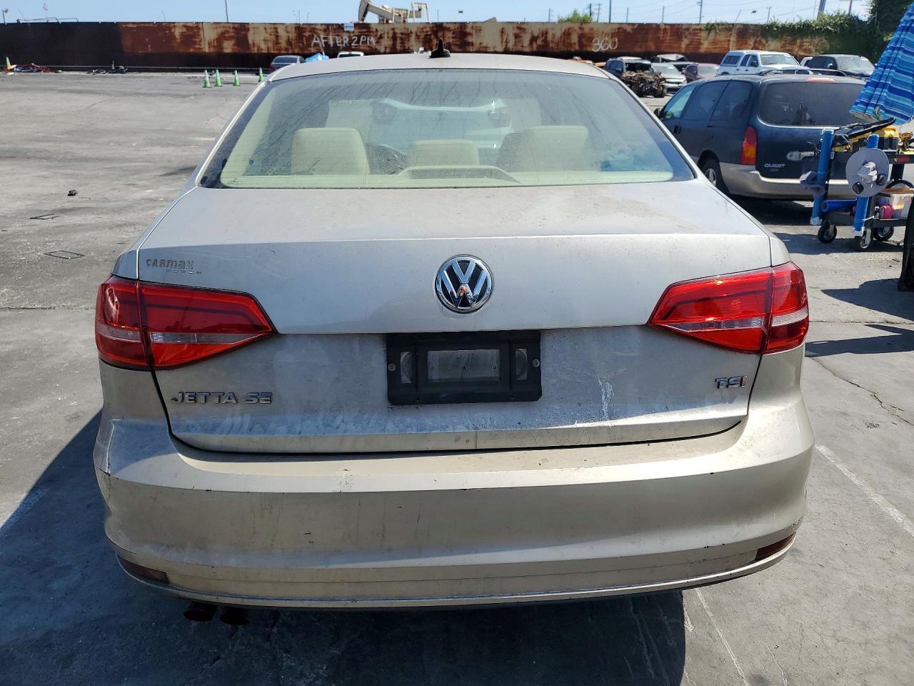 2015 Volkswagen Jetta Se - Image 6