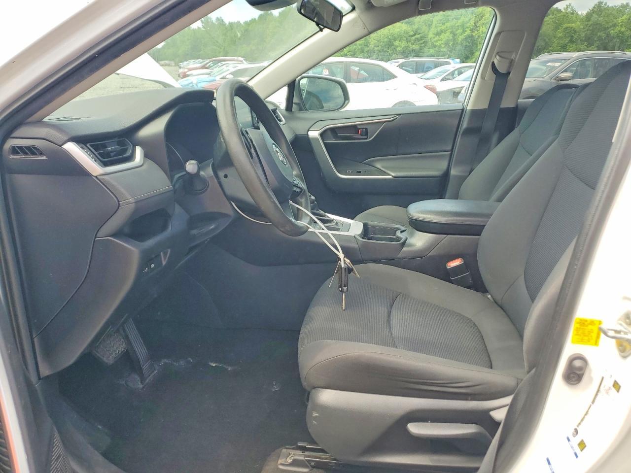 2020 Toyota Rav4 Le - Фото 7