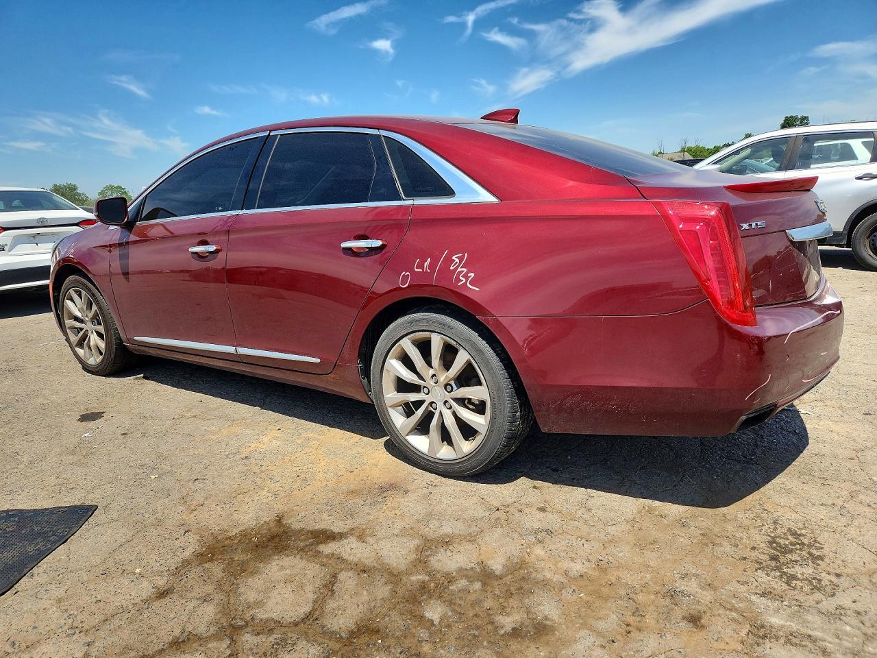 2016 Cadillac Xts Luxury Collection - Image 2