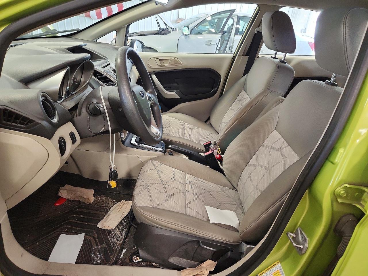 2012 Ford Fiesta Se - Фото 7