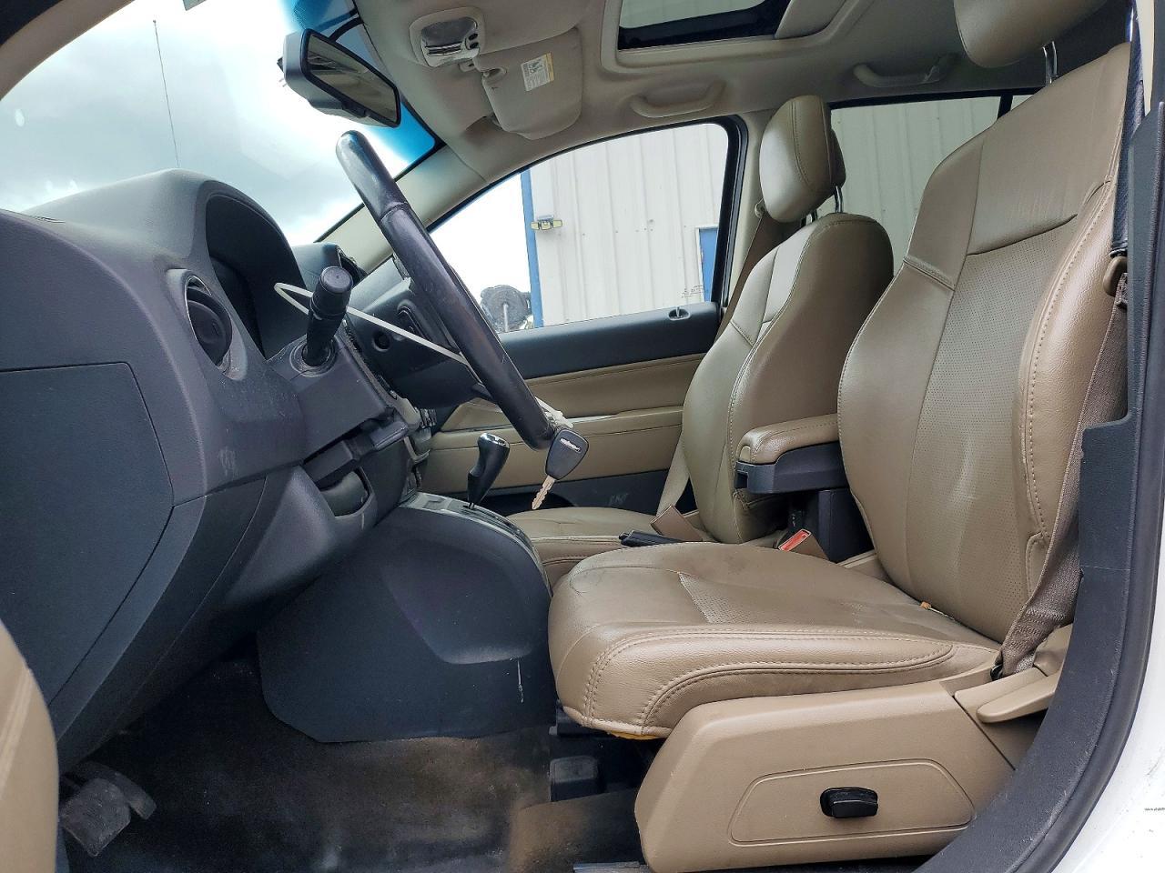 2016 Jeep Compass Latitude - Image 7