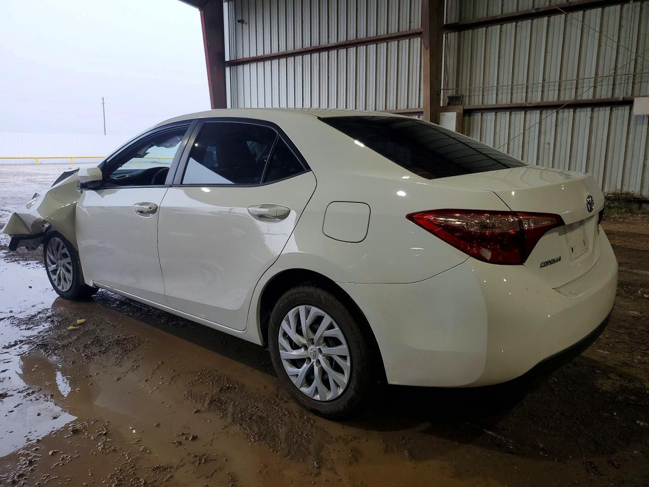 2017 Toyota Corolla Le - Image 2