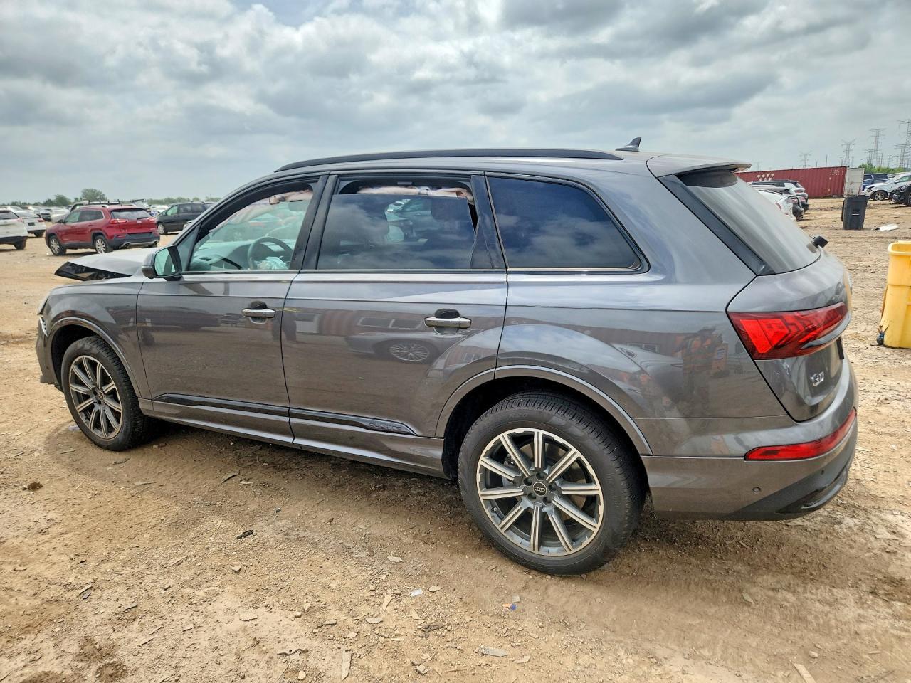 2024 Audi Q7 Premium Plus - Image 2
