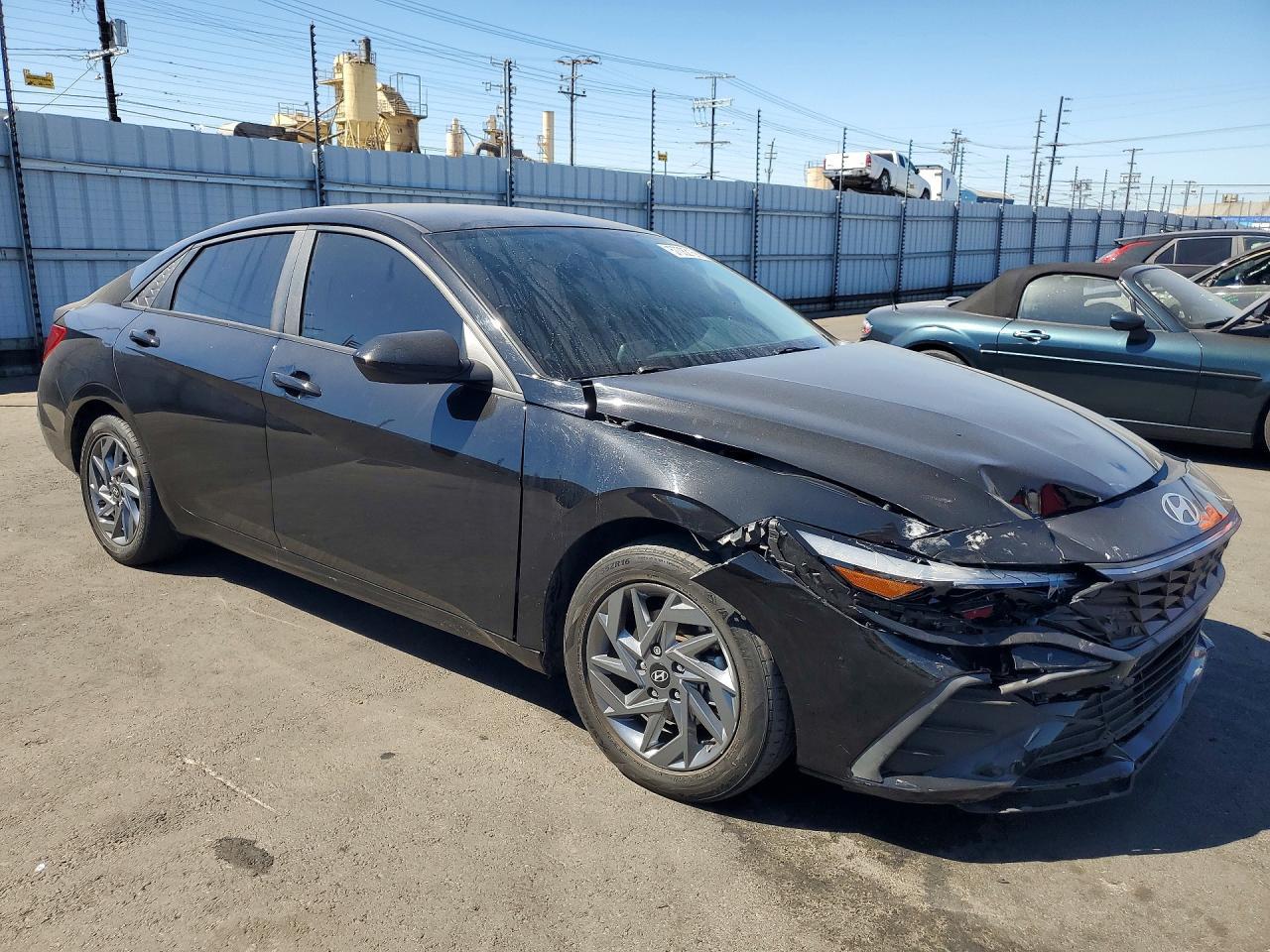 2024 Hyundai Elantra Blue - Фото 4