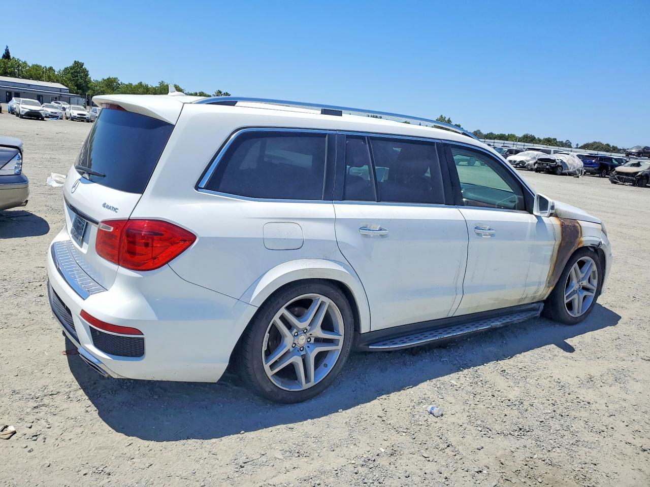 2014 Mercedes-Benz Gl 550 4Matic - Фото 3