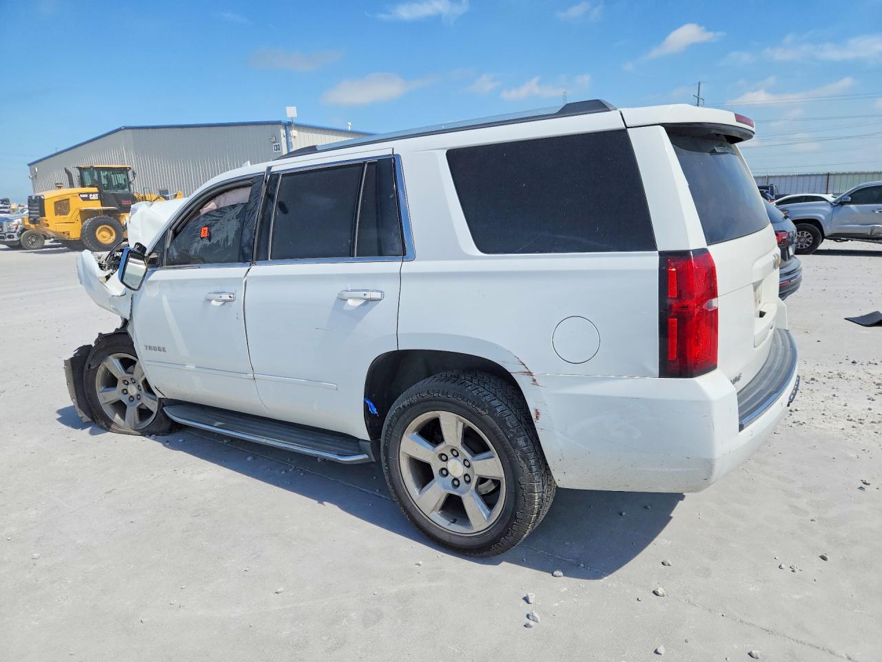 2018 Chevrolet Tahoe C1500 Premier - Фото 2