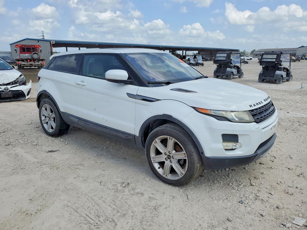 2012 Land Rover Range Rover Evoque Pure Plus - Image 4