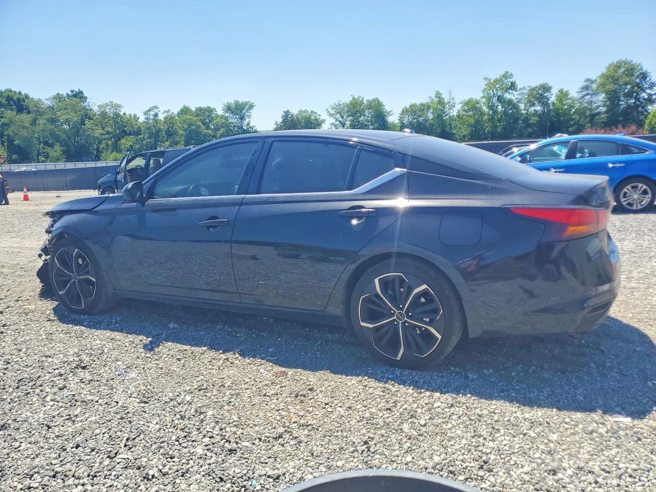 2024 Nissan Altima Sr - Фото 2