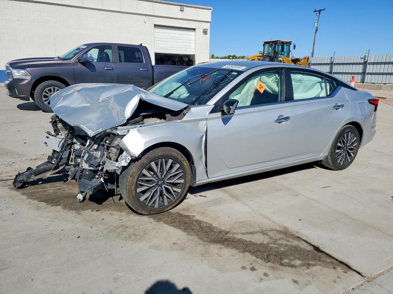 2024 Nissan Altima Sv