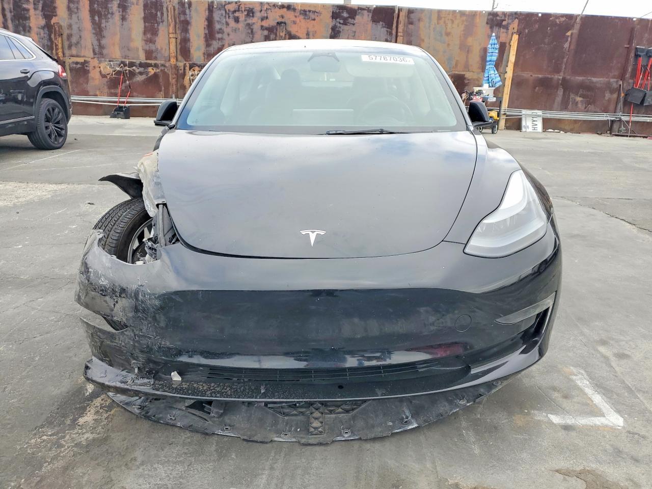 2023 Tesla Model 3 - Image 5