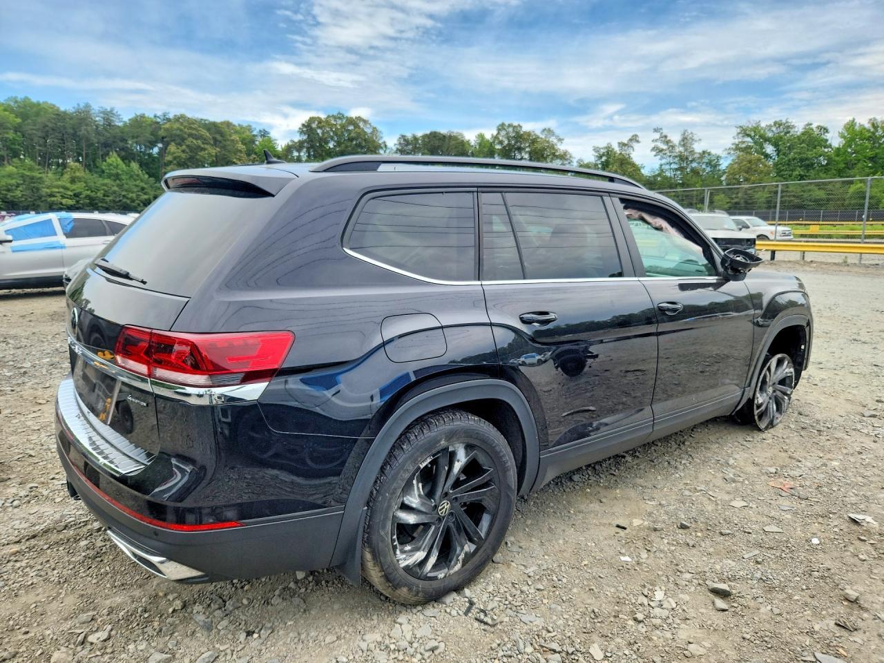 2023 Volkswagen Atlas Se - Фото 3