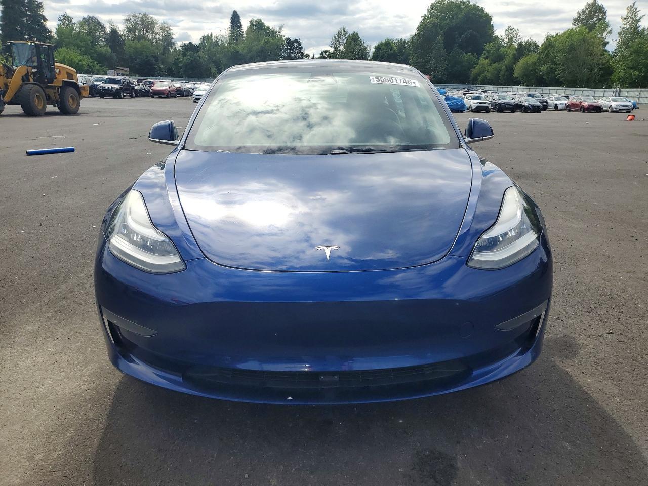 2019 Tesla Model 3 - Фото 5