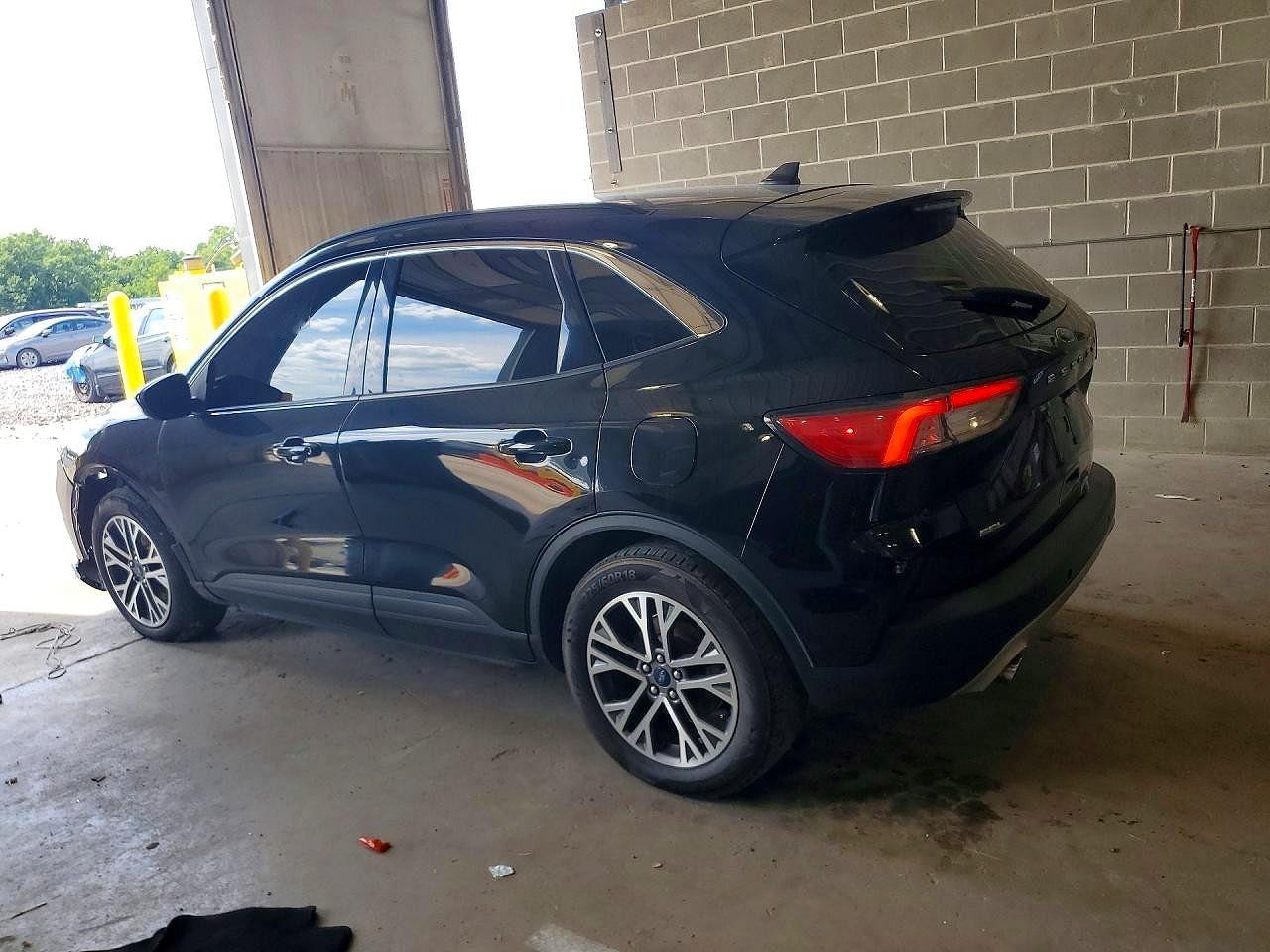 2021 Ford Escape Sel - Image 2