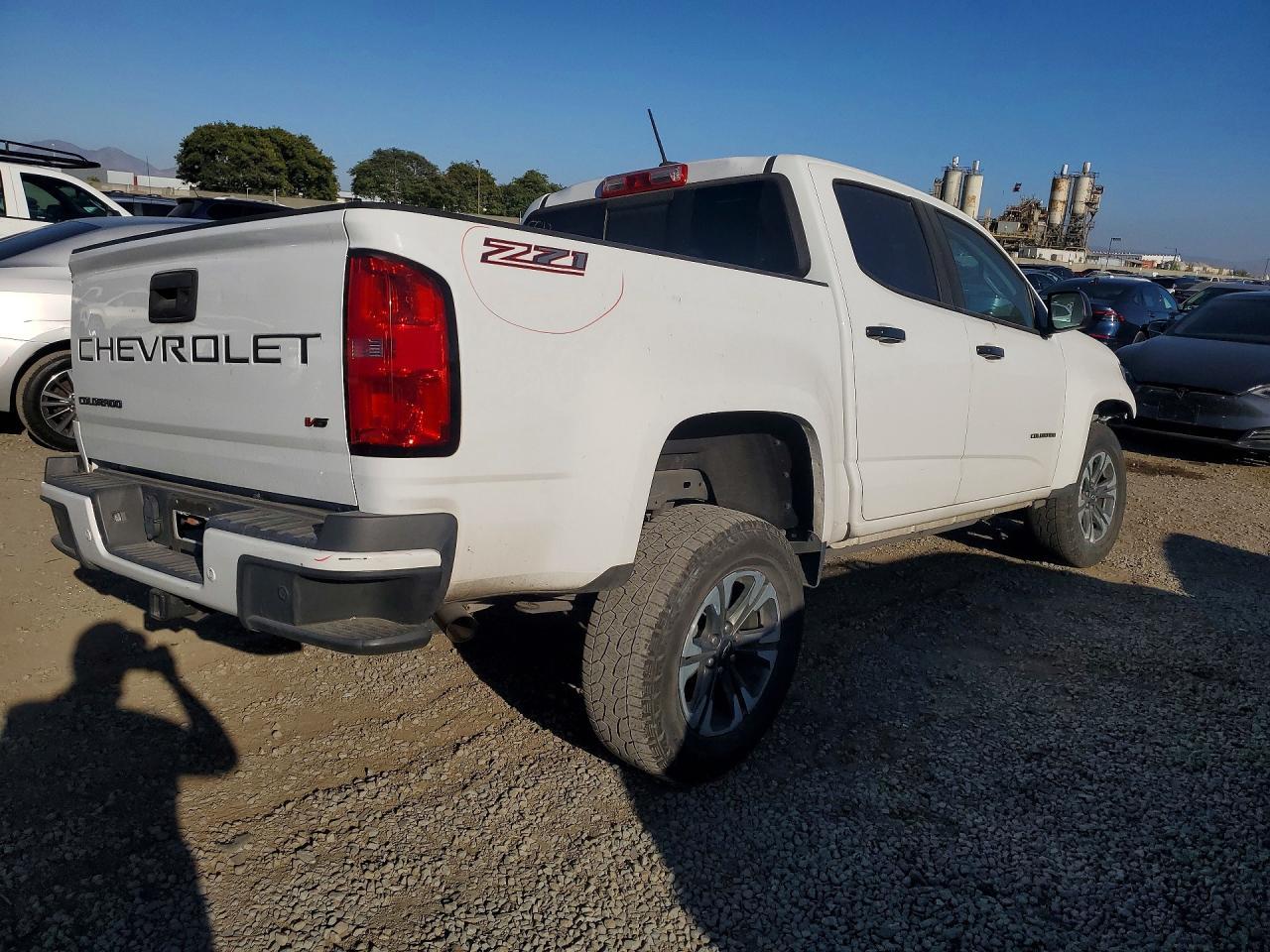 2021 Chevrolet Colorado Z71 - Image 3