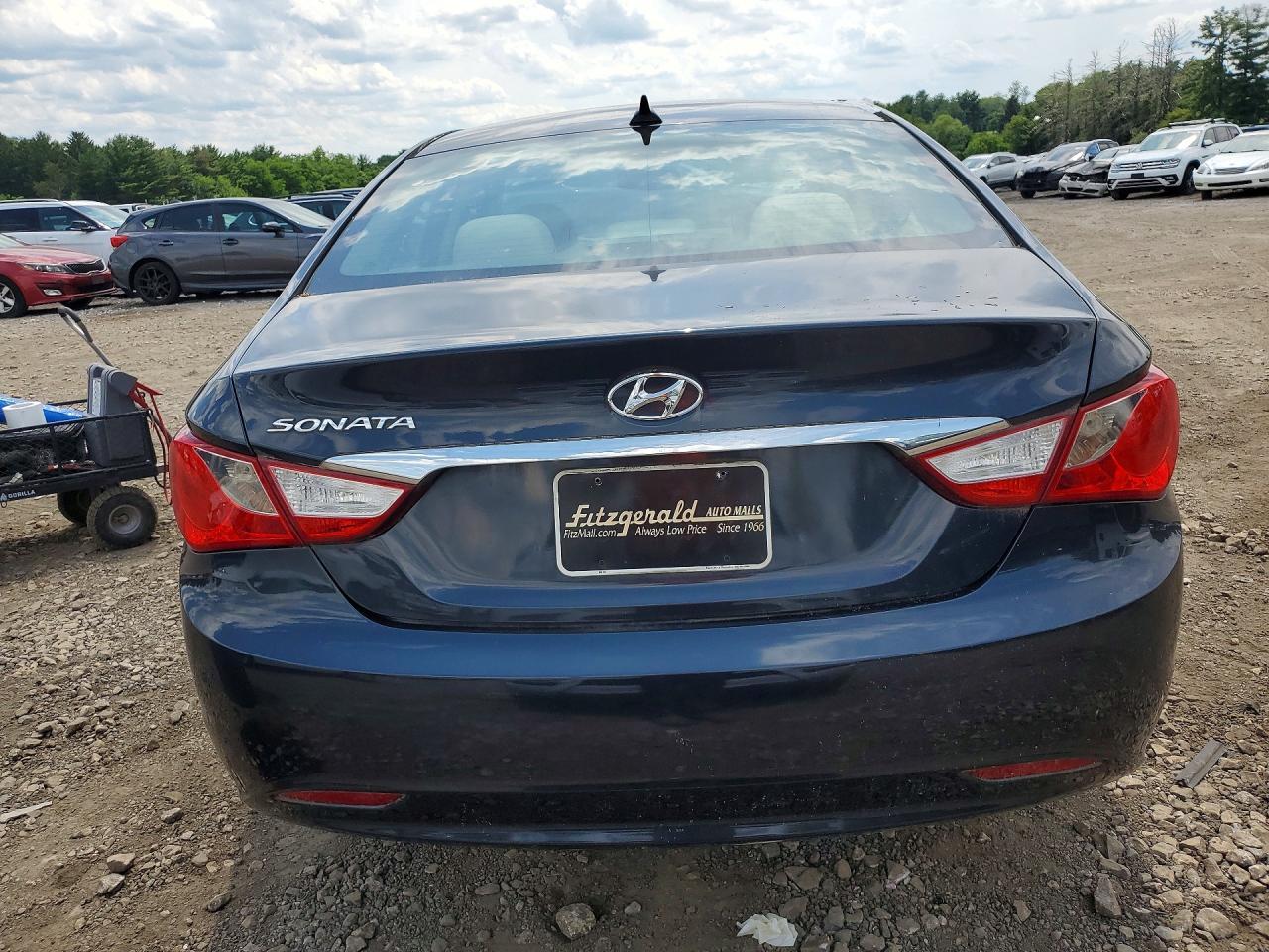 2013 Hyundai Sonata Gls - Image 6