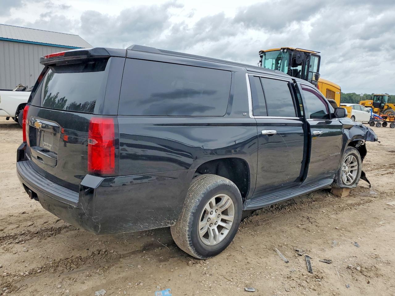 2019 Chevrolet Suburban C1500 Lt - Фото 3