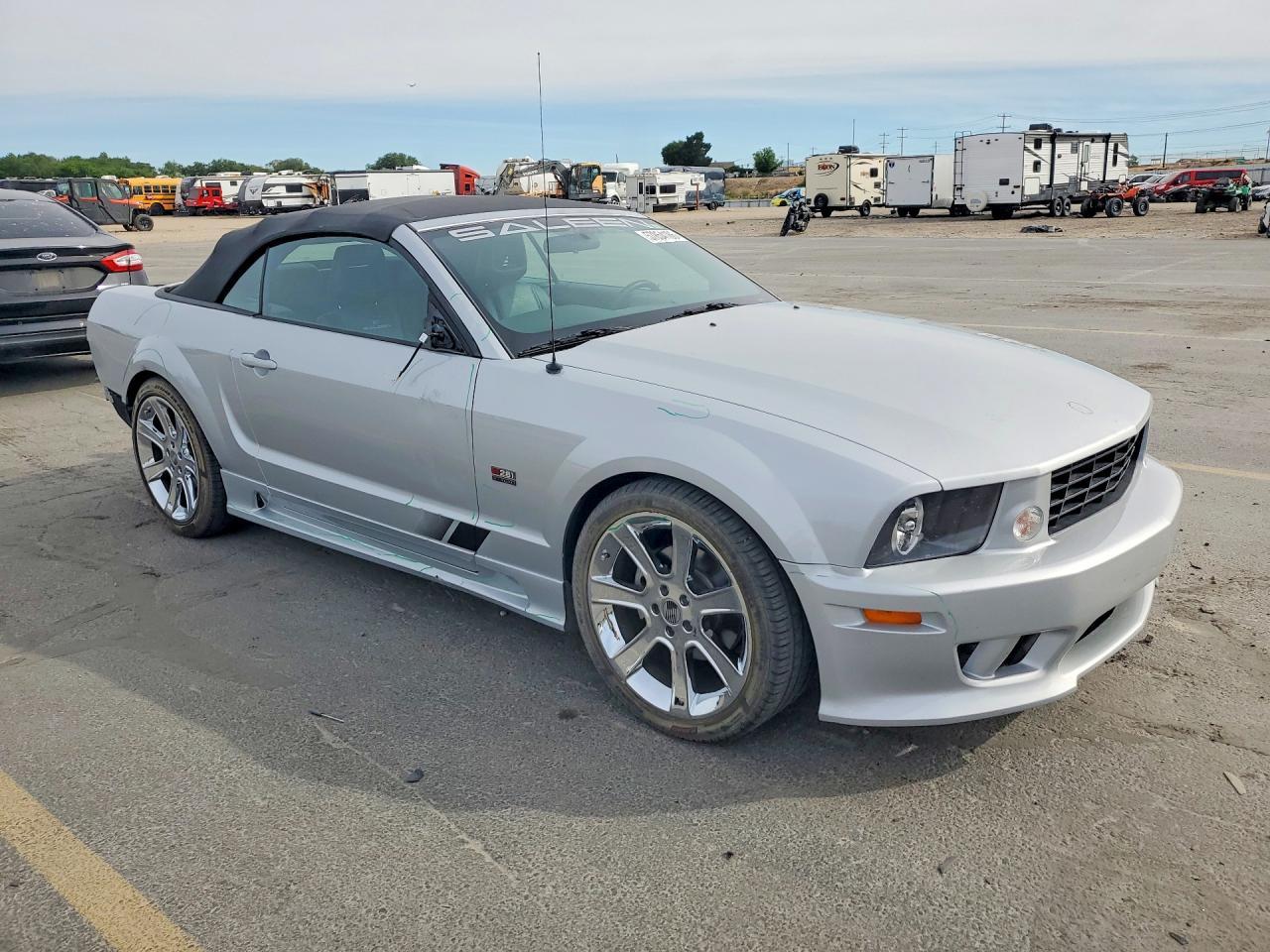2005 Ford Mustang - Фото 4