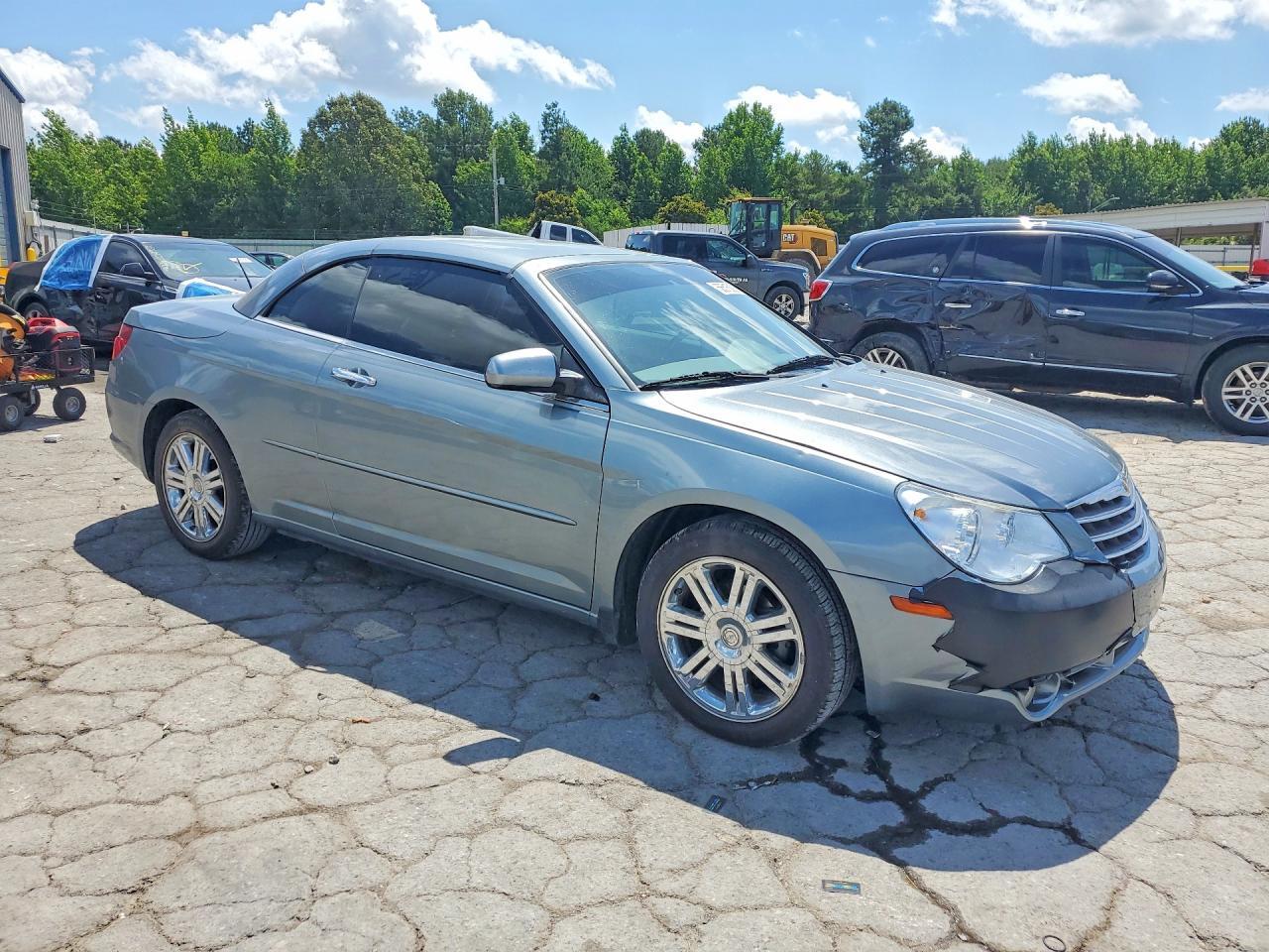 2008 Chrysler Sebring Limited - Image 4