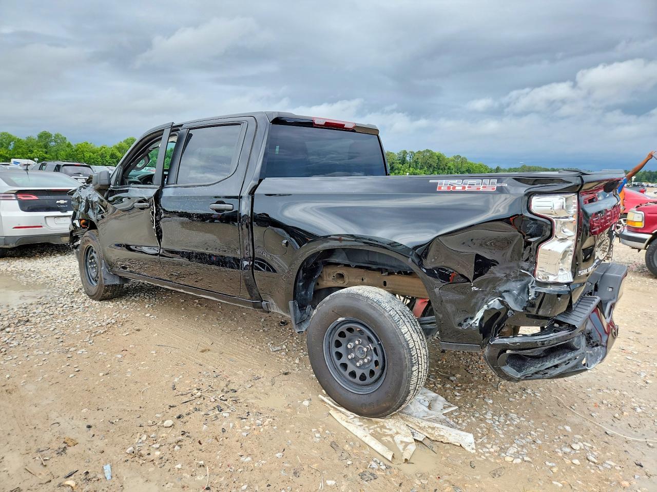 2025 Chevrolet Silverado K1500 Trail Boss Custom - Image 2