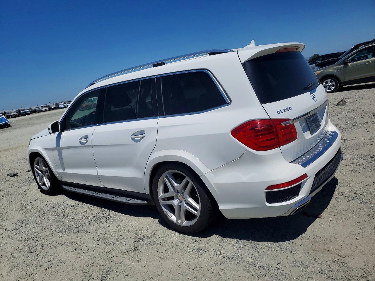 2014 Mercedes-Benz Gl 550 4Matic - Фото 2