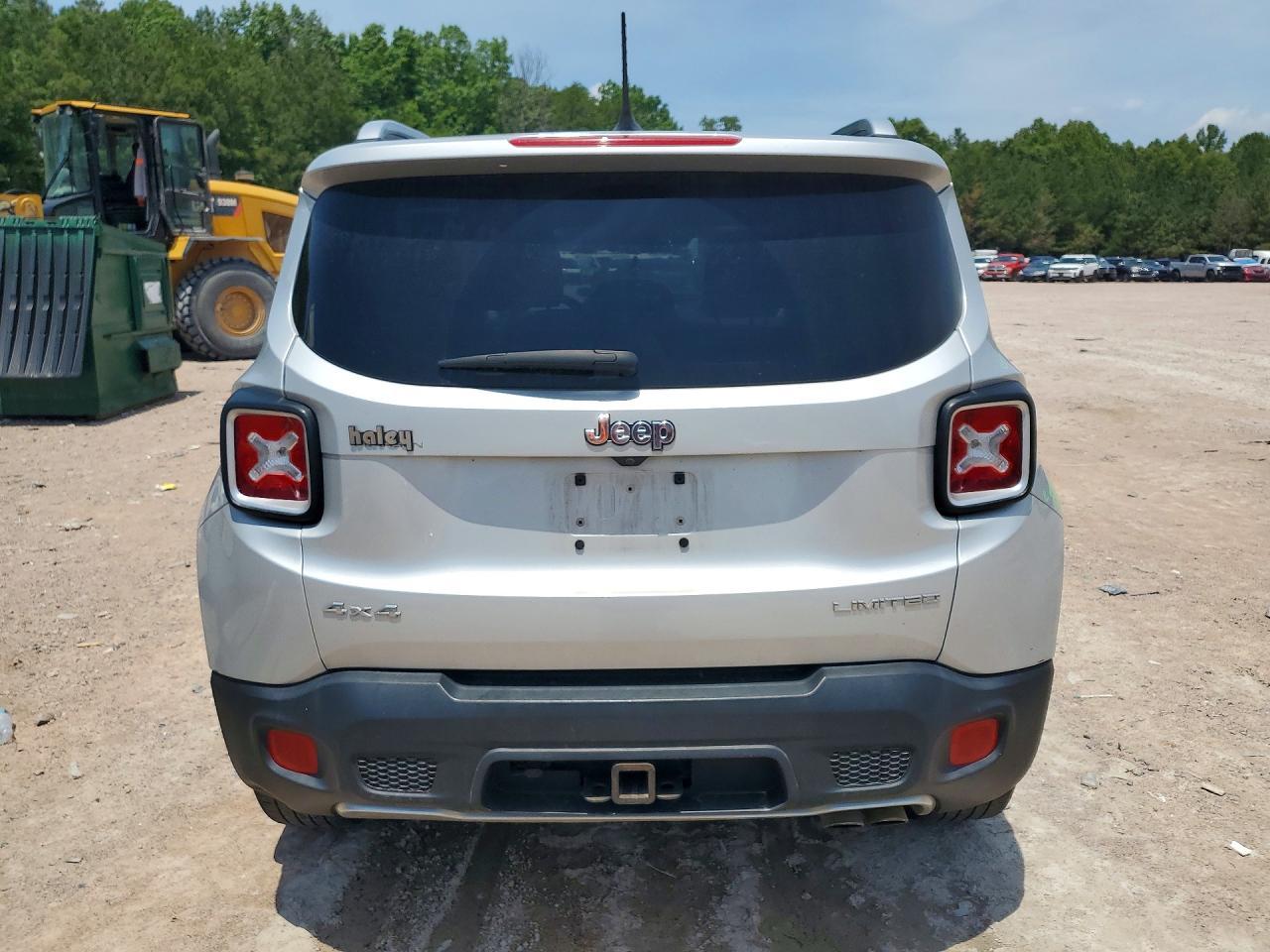 2017 Jeep Renegade Limited - Image 6