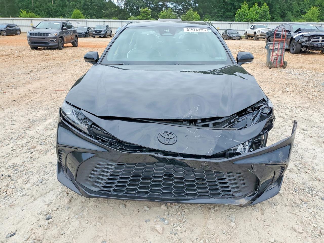 2025 Toyota Camry Se - Фото 5