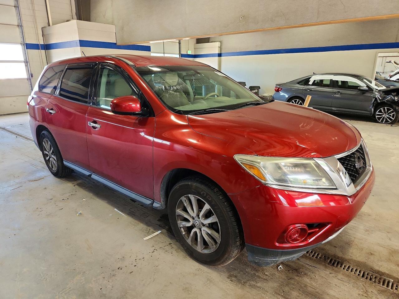 2014 Nissan Pathfinder S - Фото 4
