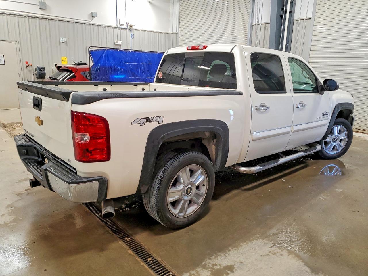2013 Chevrolet Silverado K1500 Lt - Image 3