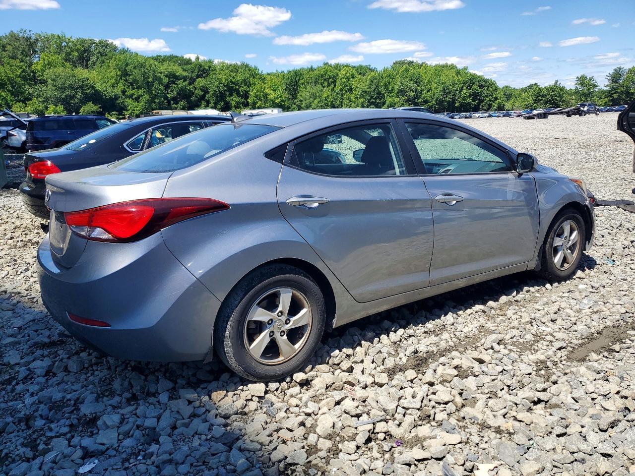 2015 Hyundai Elantra Se - Фото 3