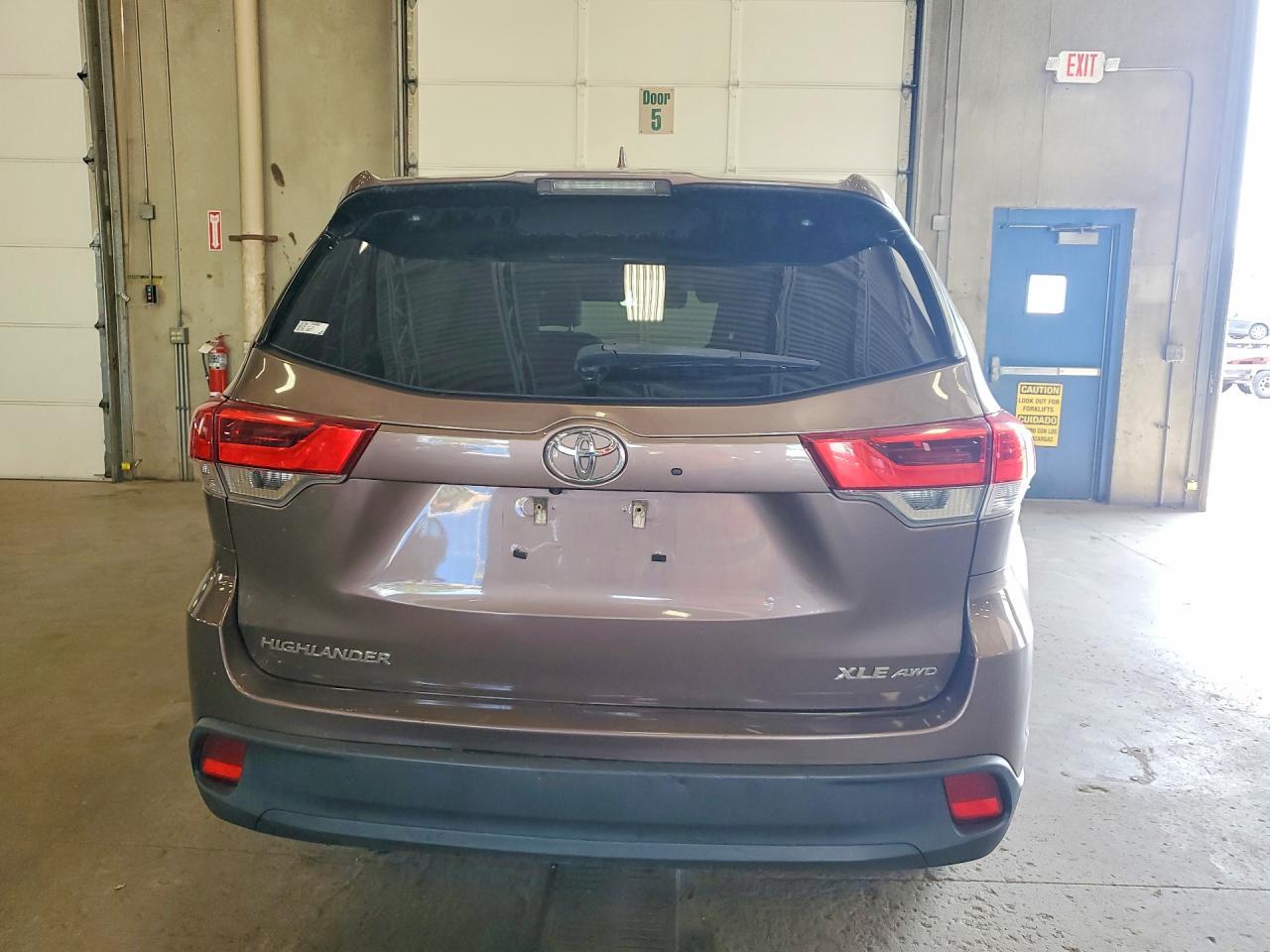 2017 Toyota Highlander Xle - Фото 6