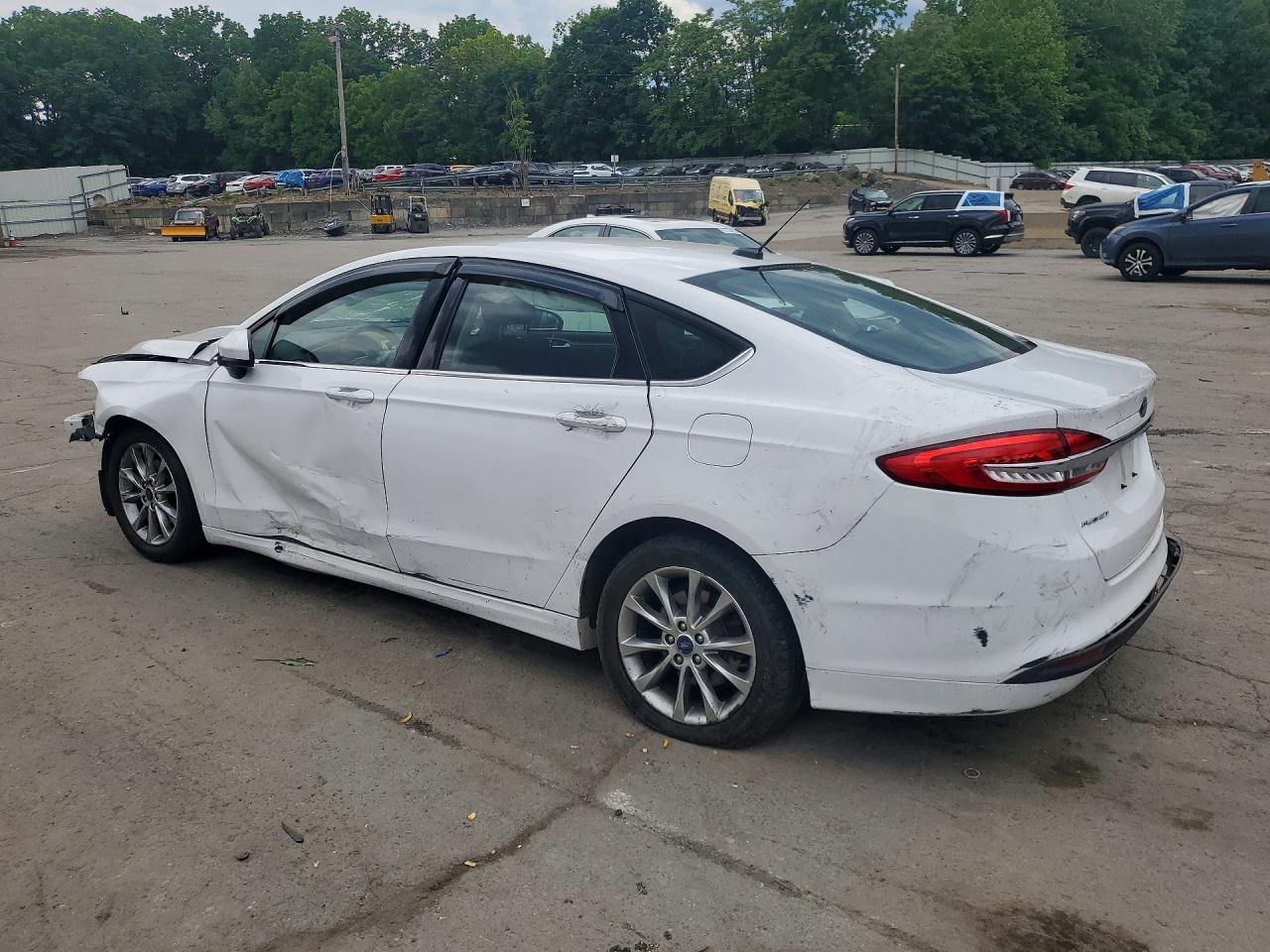 2017 Ford Fusion Se - Фото 2