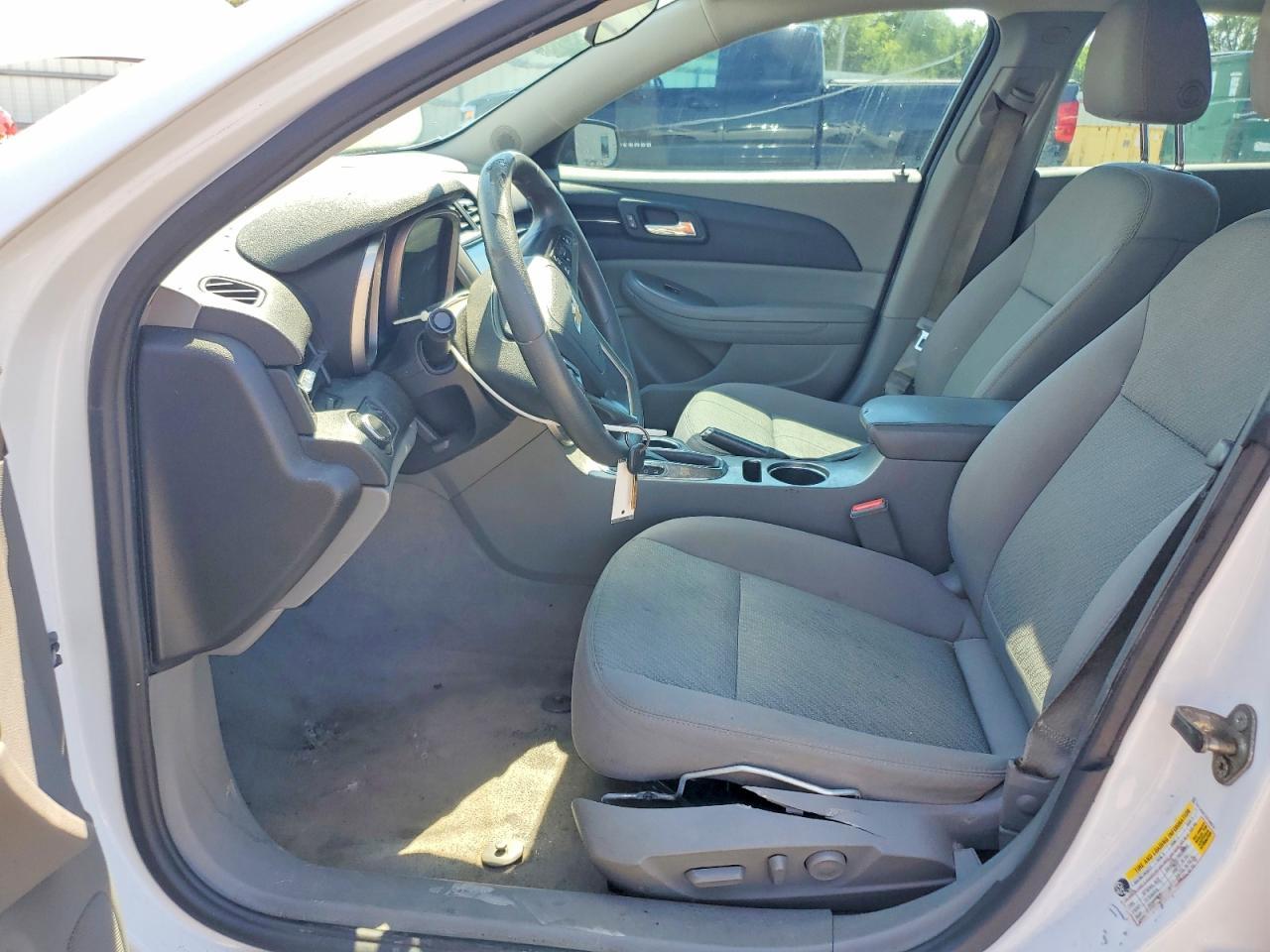 2014 Chevrolet Malibu Ls - Image 7