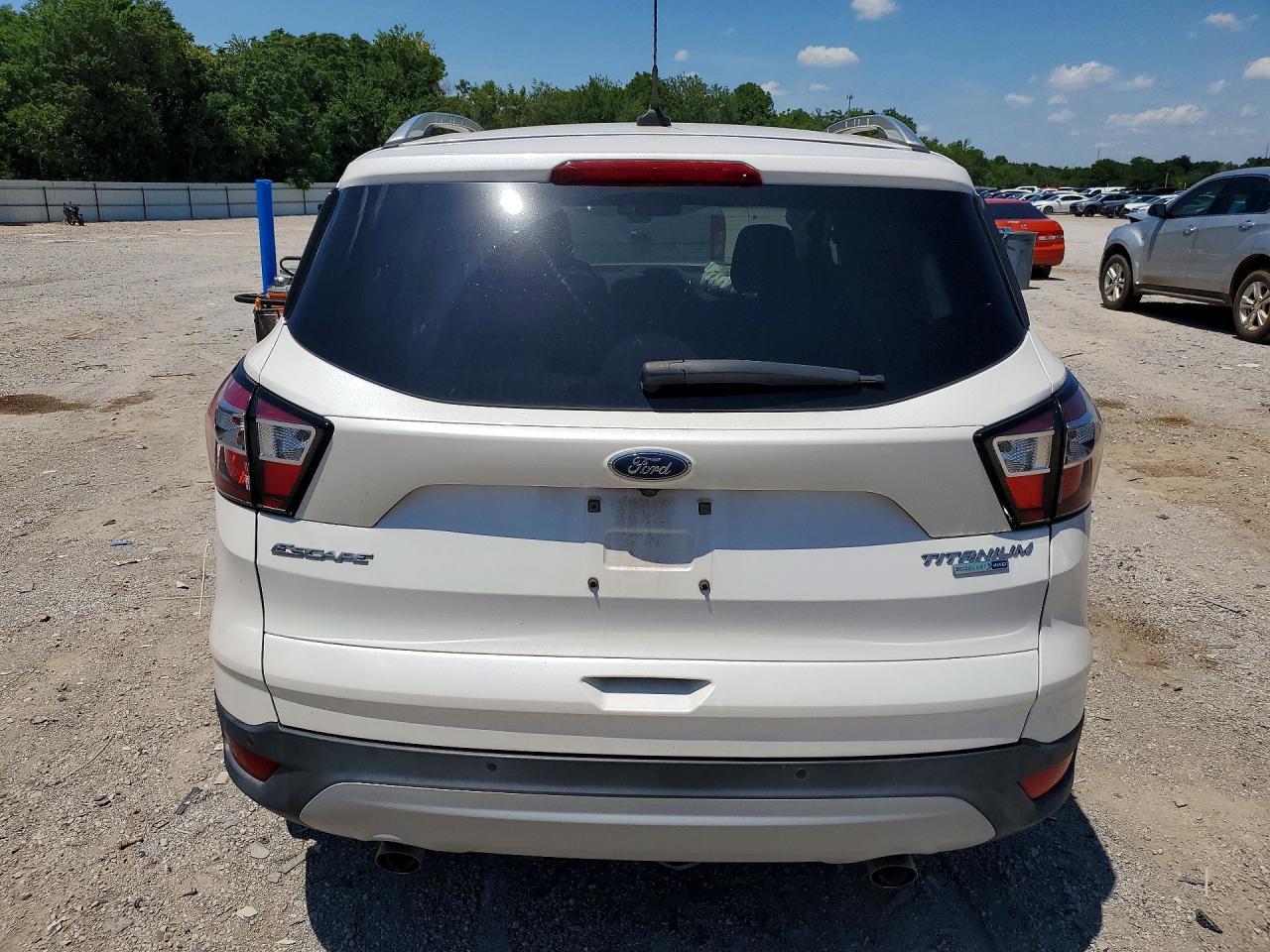 2018 Ford Escape Titanium - Image 6