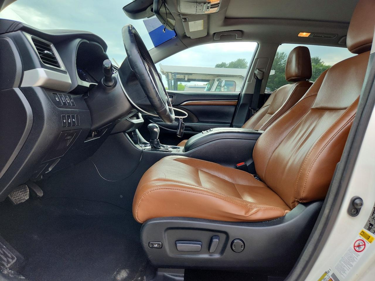 2017 Toyota Highlander Limited Platinum - Фото 7