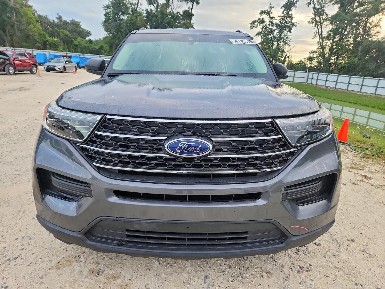 2021 Ford Explorer Xlt - Фото 5