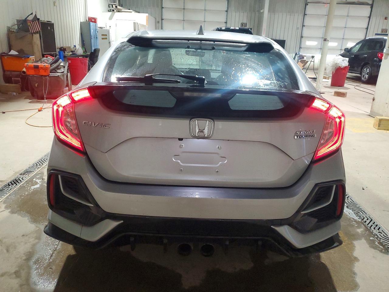 2021 Honda Civic Sport Touring - Фото 6