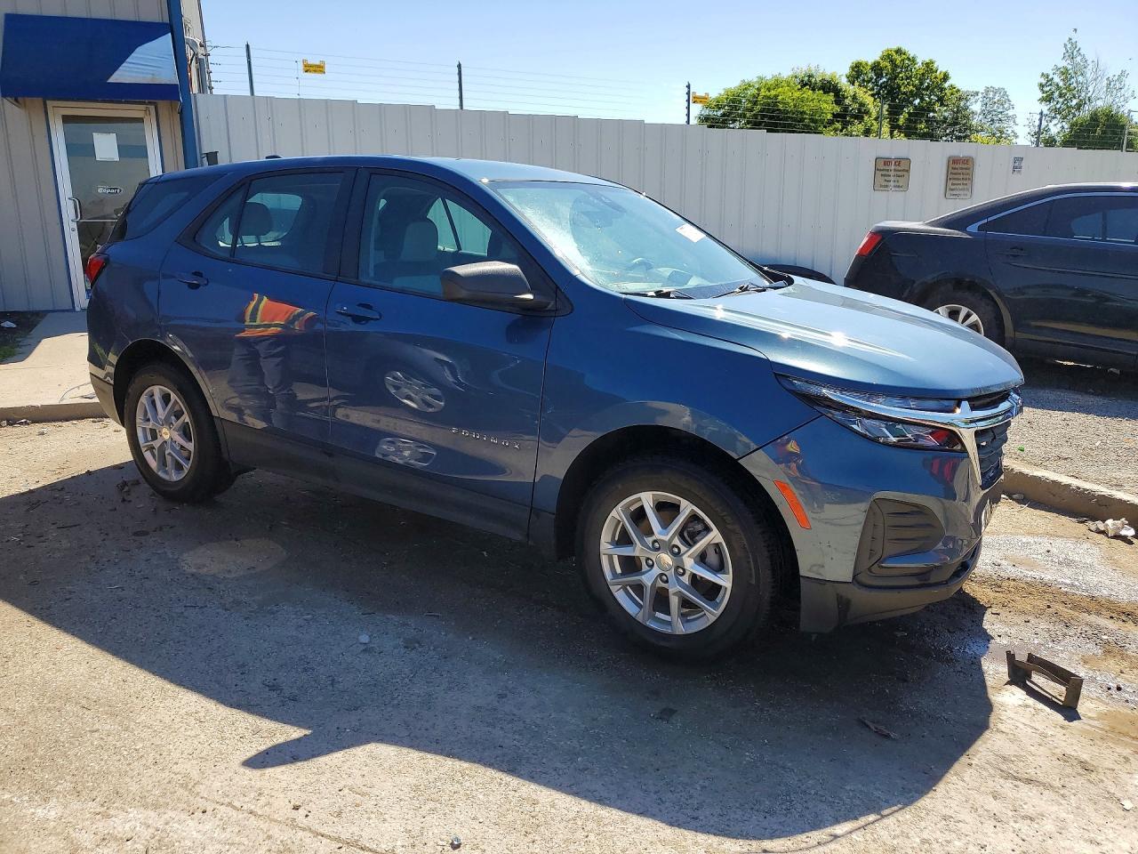 2024 Chevrolet Equinox Ls - Фото 4