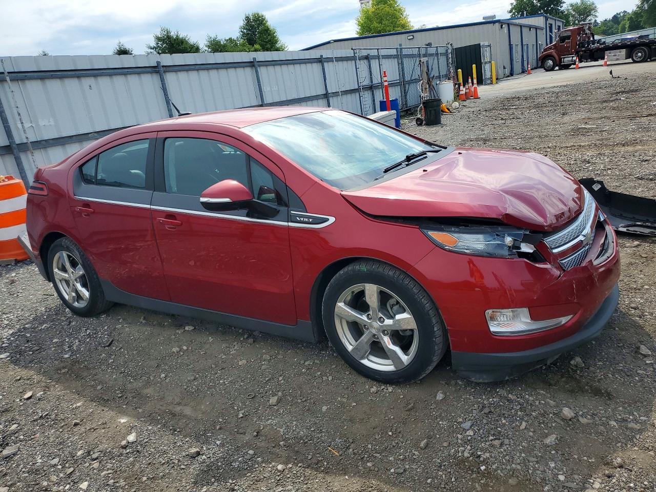 2014 Chevrolet Volt - Image 4