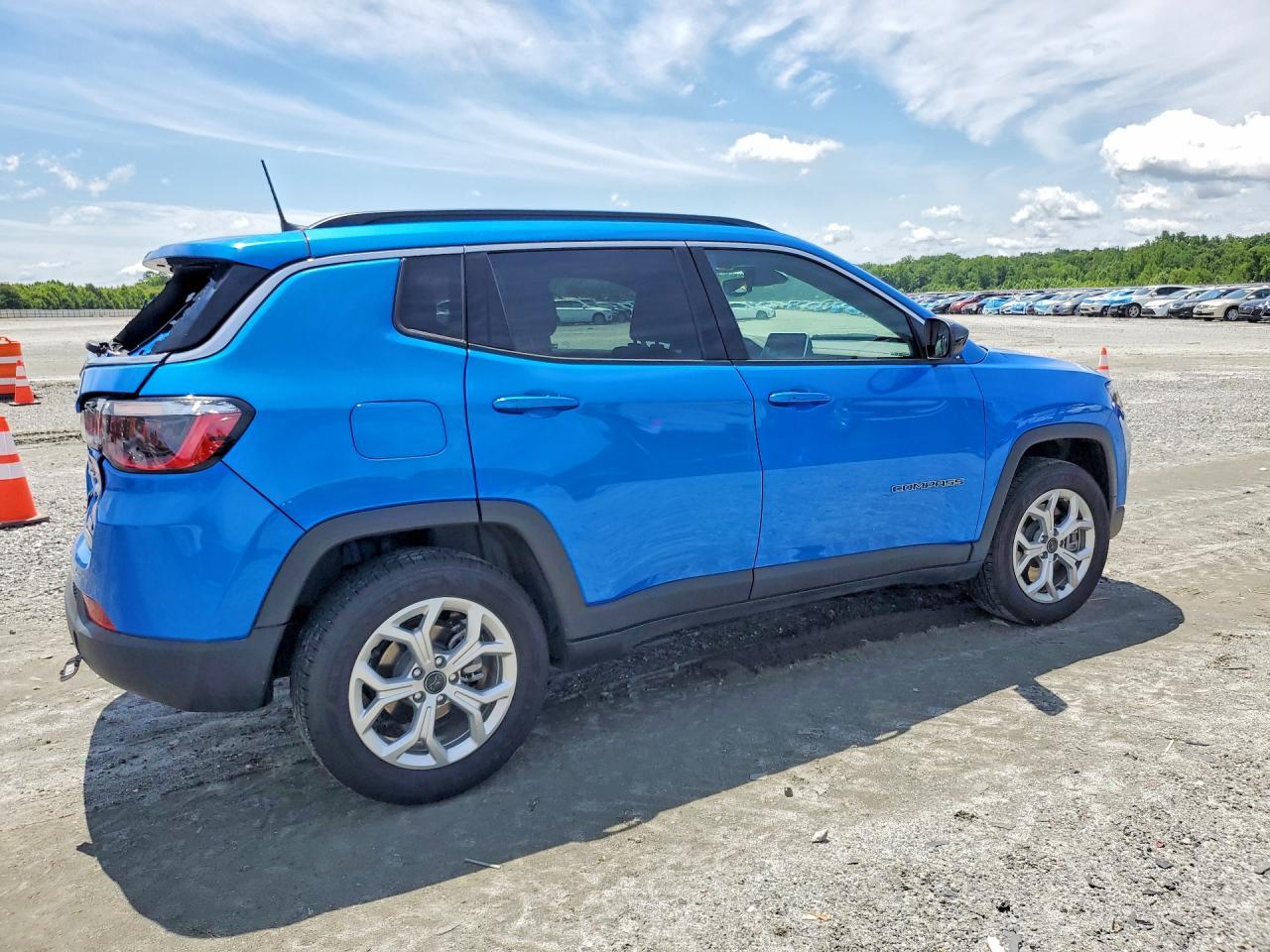 2021 Jeep Grand Cherokee 80Th Anniversary 4X2 - Фото 3