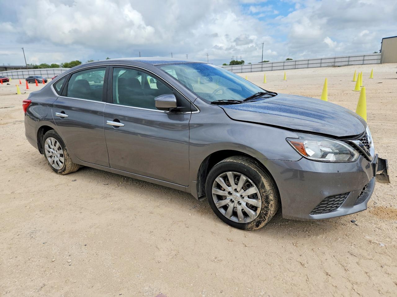 2019 Nissan Sentra S - Фото 4