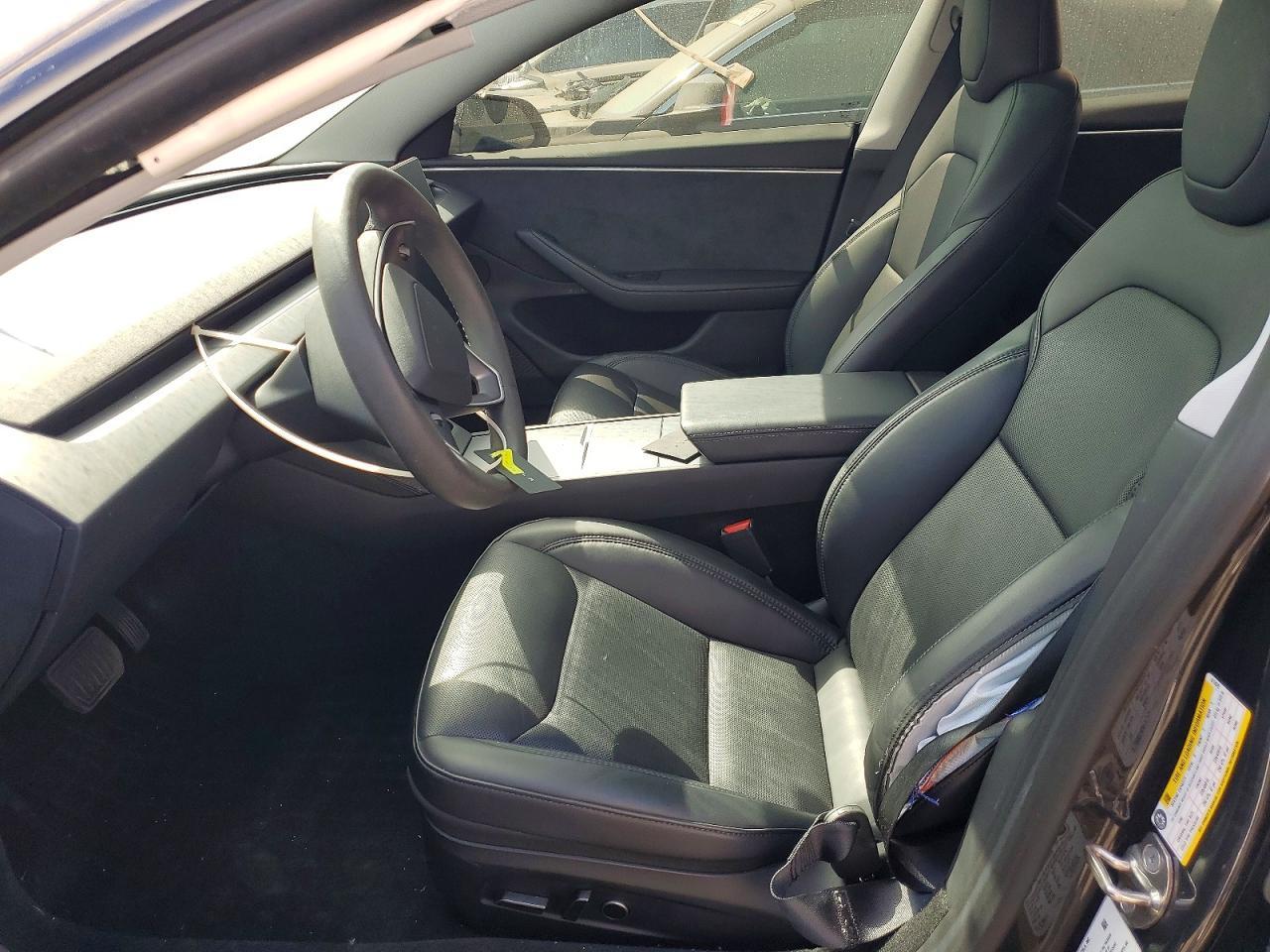 2024 Tesla Model 3 - Фото 7