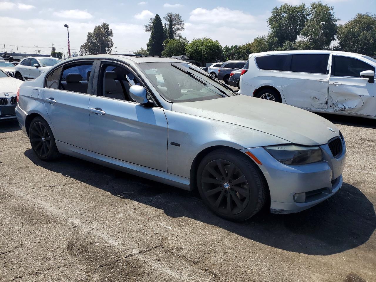 2011 BMW 328 I - Фото 4