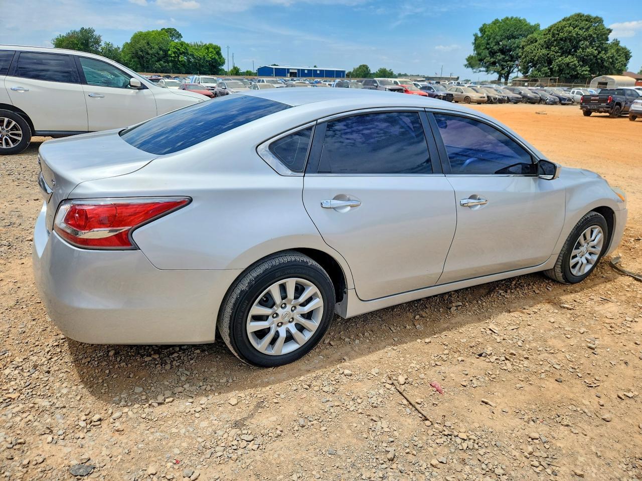 2013 Nissan Altima - Фото 3